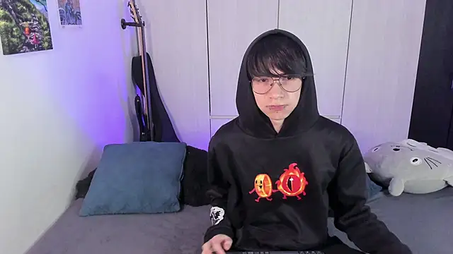 Aventure Twinks online show from 12/19/24, 08:34