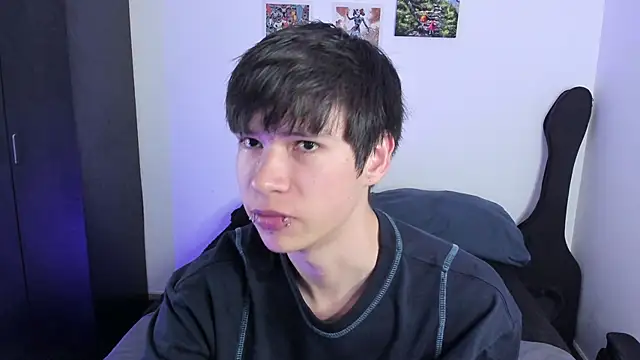 Aventure Twinks online show from 10/15/25, 06:41