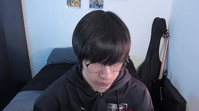 Aventure Twinks online show from 05/16/26, 12:07