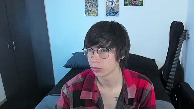 Snapshot of Aventure_Twinks chatting on 06/05/26, 10:48 Aventure Twinks online show from 06/05/26, 10:48