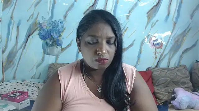 Snapshot of Indian_tracy chatting on 04/23/26, 12:29 Indian tracy online show from 04/23/26, 12:29
