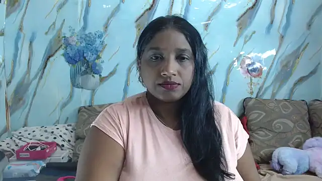 Snapshot of Indian_tracy chatting on 06/19/26, 08:29 Indian tracy online show from 06/19/26, 08:29
