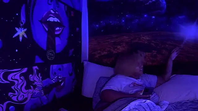 Snapshot of AutumnHart chatting on 12/10/24, 01:00 AutumnHart online show from 12/10/24, 01:00