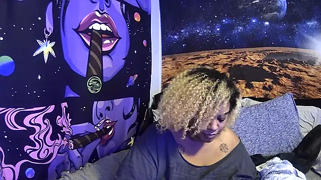 Snapshot of AutumnHart chatting on 12/11/24, 12:23 AutumnHart online show from 12/11/24, 12:23