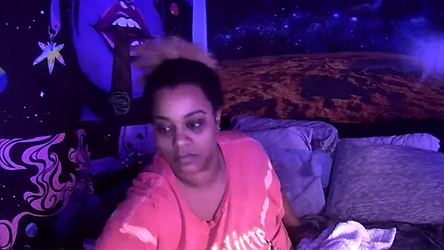 Snapshot of AutumnHart chatting on 12/15/24, 02:52 AutumnHart online show from 12/15/24, 02:52