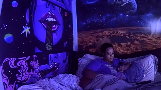 Snapshot of AutumnHart chatting on 12/19/24, 05:40 AutumnHart online show from 12/19/24, 05:40