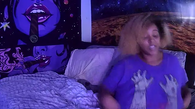 Snapshot of AutumnHart chatting on 12/20/24, 02:38 AutumnHart online show from 12/20/24, 02:38