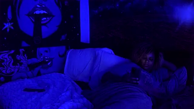 Snapshot of AutumnHart chatting on 12/20/24, 11:47 AutumnHart online show from 12/20/24, 11:47