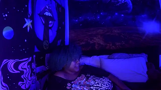 Snapshot of AutumnHart chatting on 12/29/24, 02:38 AutumnHart online show from 12/29/24, 02:38