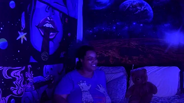 Snapshot of AutumnHart chatting on 01/08/25, 02:25 AutumnHart online show from 01/08/25, 02:25