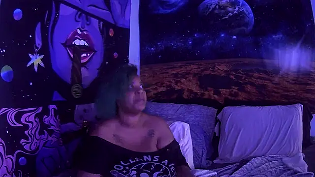 Snapshot of AutumnHart chatting on 01/28/25, 01:49 AutumnHart online show from 01/28/25, 01:49