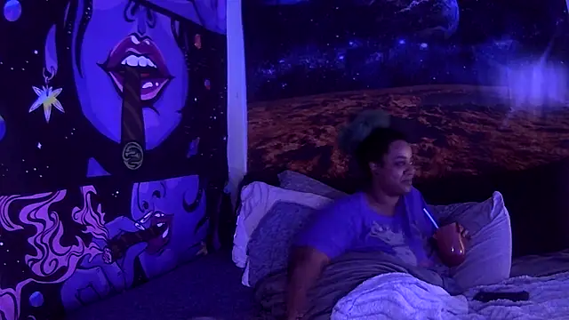 Snapshot of AutumnHart chatting on 01/29/25, 02:10 AutumnHart online show from 01/29/25, 02:10