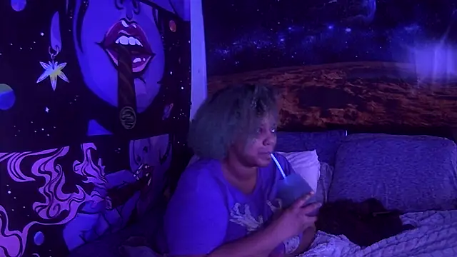 Snapshot of AutumnHart chatting on 02/11/25, 02:57 AutumnHart online show from 02/11/25, 02:57