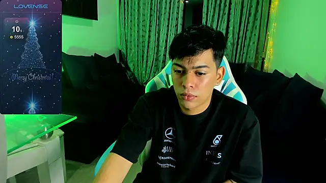 Snapshot of Franco_Rizzo_ chatting on 12/10/24, 11:40 Franco Rizzo online show from 12/10/24, 11:40