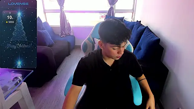 Snapshot of Franco_Rizzo_ chatting on 12/11/24, 07:03 Franco Rizzo online show from 12/11/24, 07:03