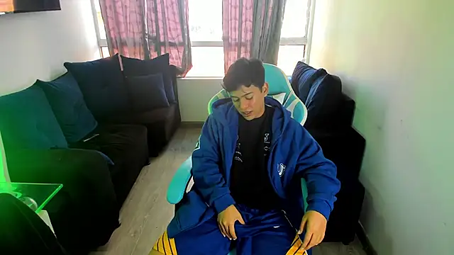 Snapshot of Franco_Rizzo_ chatting on 01/12/25, 09:29 Franco Rizzo online show from 01/12/25, 09:29