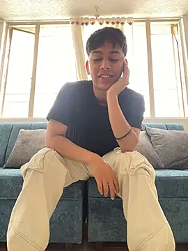 Snapshot of Franco_Rizzo_ chatting on 02/02/25, 07:25 Franco Rizzo online show from 02/02/25, 07:25