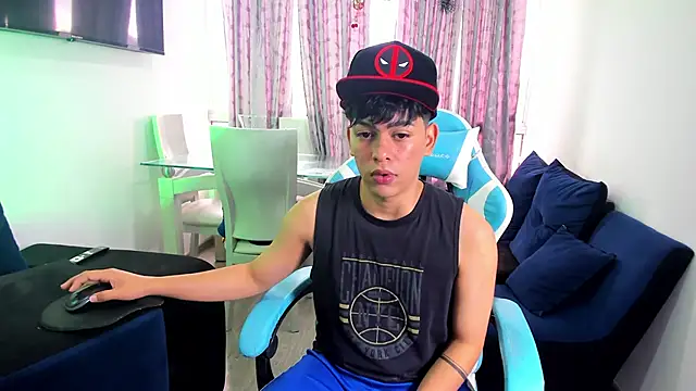 Snapshot of Franco_Rizzo_ chatting on 02/04/25, 07:33 Franco Rizzo online show from 02/04/25, 07:33