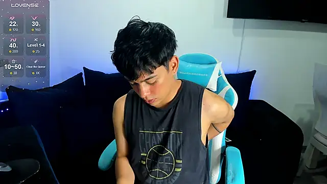 Snapshot of Franco_Rizzo_ chatting on 02/26/25, 11:37 Franco Rizzo online show from 02/26/25, 11:37