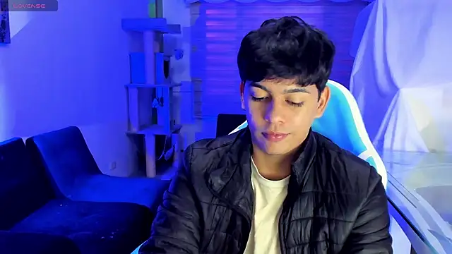 Snapshot of Franco_Rizzo_ chatting on 10/04/25, 02:31 Franco Rizzo online show from 10/04/25, 02:31