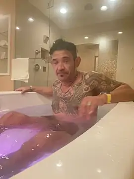 RoodoggXL online show from 12/04/24, 11:02