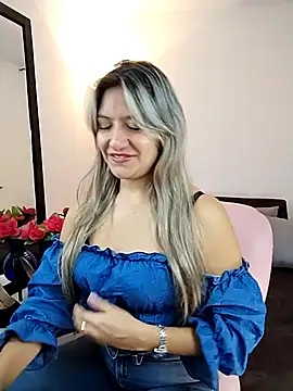 valeriahunter1 online show from 09/27/25, 10:48