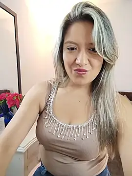 Snapshot of valeriahunter1 chatting on 01/17/26, 11:19 valeriahunter1 online show from 01/17/26, 11:19
