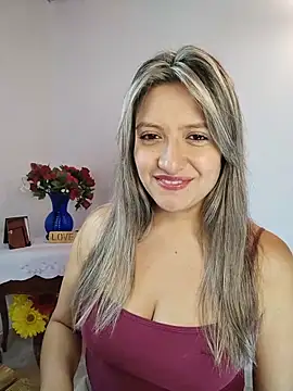 valeriahunter1 online show from 06/16/26, 10:01