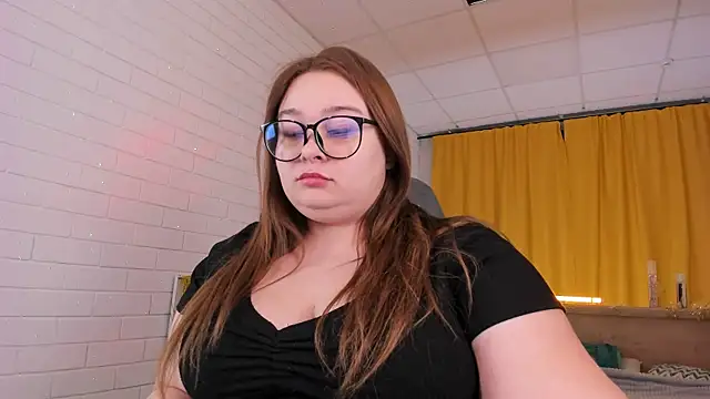 KimberlyMaran online show from 01/05/25, 10:32