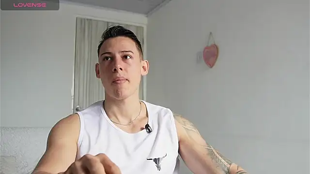 Muscle King Cum online show from 04/28/26, 01:16