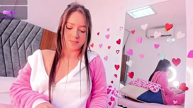 Hilary Smile  online show from 03/09/25, 02:18