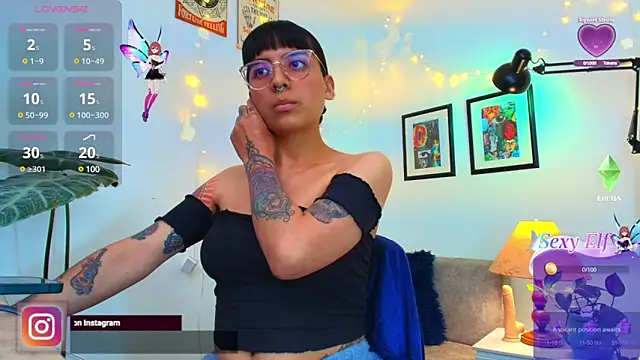 Snapshot of Yeriawaddell_ chatting on 03/12/25, 06:55 Yeriawaddell  online show from 03/12/25, 06:55