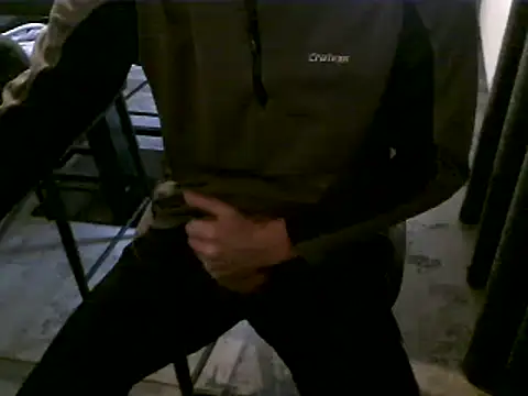 Snapshot of hornyman18cm39 chatting on 12/08/24, 11:24 hornyman18cm39 online show from 12/08/24, 11:24