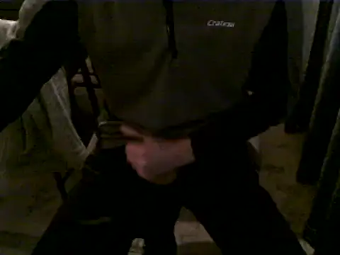 Snapshot of hornyman18cm39 chatting on 12/23/24, 09:49 hornyman18cm39 online show from 12/23/24, 09:49