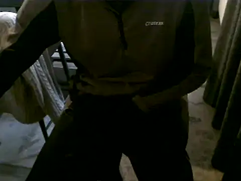 Snapshot of hornyman18cm39 chatting on 12/24/24, 11:17 hornyman18cm39 online show from 12/24/24, 11:17