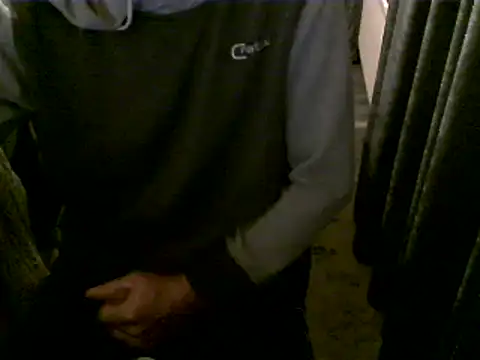 Snapshot of hornyman18cm39 chatting on 03/04/25, 06:29 hornyman18cm39 online show from 03/04/25, 06:29