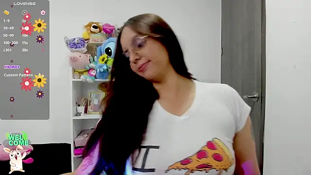Snapshot of Valery7rose_ chatting on 07/04/26, 03:29 Valery7rose online show from 07/04/26, 03:29