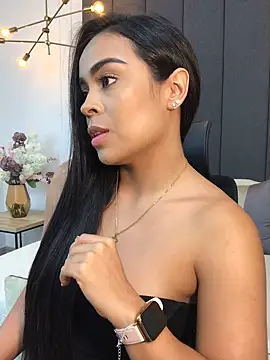 JuanaSimons online show from 12/19/24, 02:34