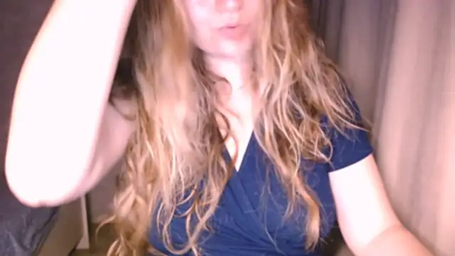 Snapshot of fiona_cute_2 chatting on 10/05/25, 07:45 fiona cute 2 online show from 10/05/25, 07:45