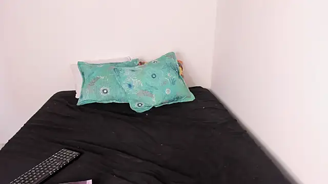 Liinda Wolf online show from 10/21/25, 01:34