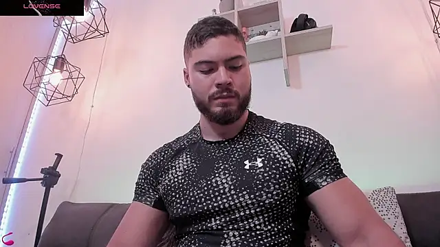 SebastianVilla  online show from 03/12/25, 07:59