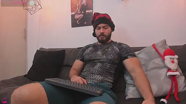 SebastianVilla  online show from 12/13/25, 10:59