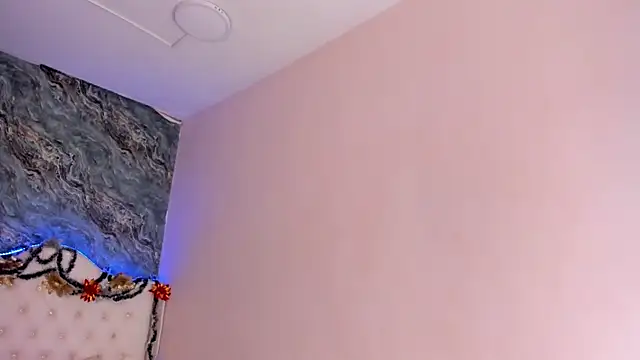 CAMILLEN PETTID online show from 12/23/24, 11:17