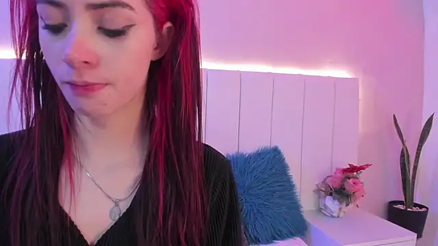 CAMILLEN PETTID online show from 11/18/25, 10:36