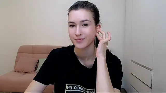 AliciaNewell online show from 12/20/24, 12:27