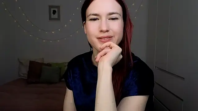 AliciaNewell online show from 04/04/26, 07:11
