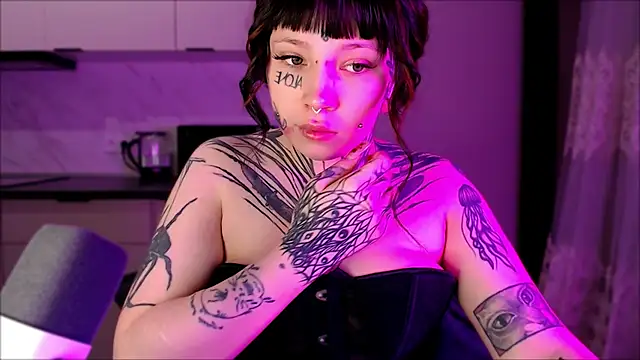 tradishka online show from 01/28/25, 08:47