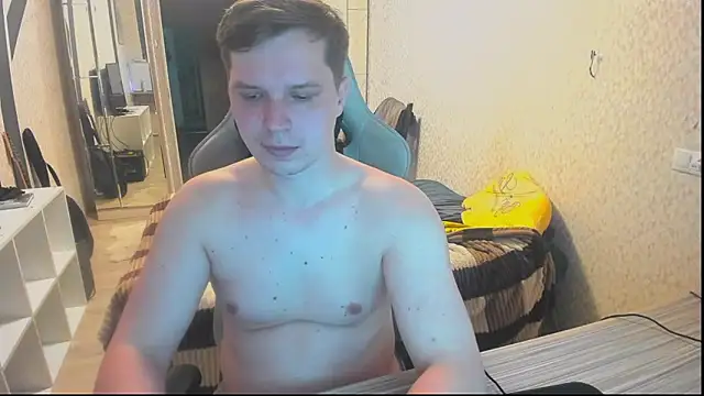 Snapshot of Evan_Boomer chatting on 06/01/26, 03:58 Evan Boomer online show from 06/01/26, 03:58