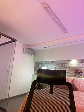 Emilia Bakerr online show from 12/29/24, 09:30