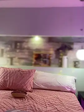 Emilia Bakerr online show from 01/10/25, 09:20